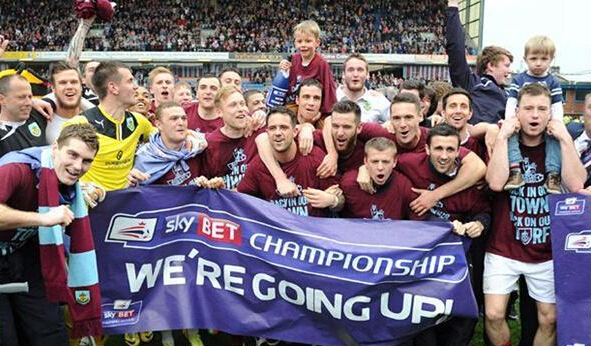 323胜仅次于阿拉贡内斯，西蒙尼成西甲赢球场次第二多的主帅（西蒙尼达成323胜，西甲主帅胜场榜升至第二，仅次阿拉贡内斯）