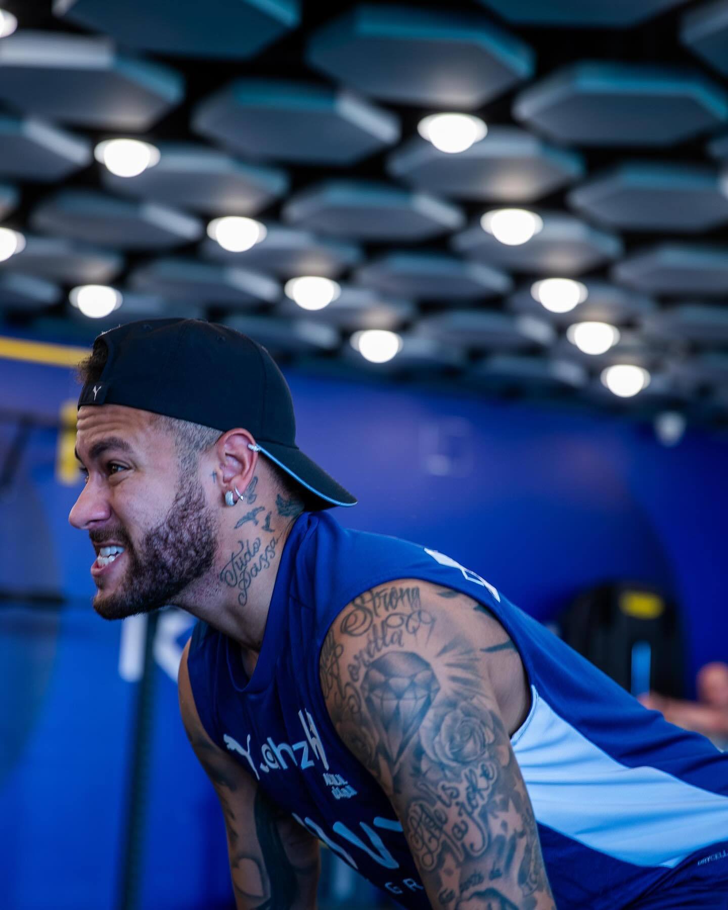 于根伟：开直播为缓解球员压力，我的工作不是研究网络资讯