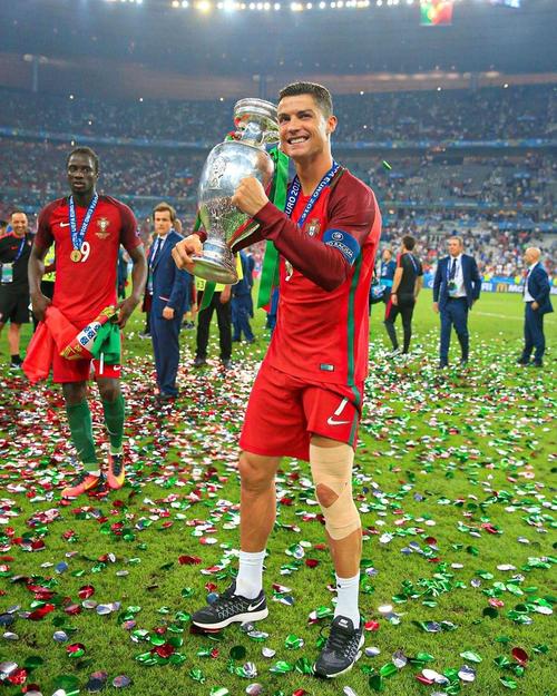 名记：快船将与雷杰·丹尼斯签下双向合同，填补保罗空缺