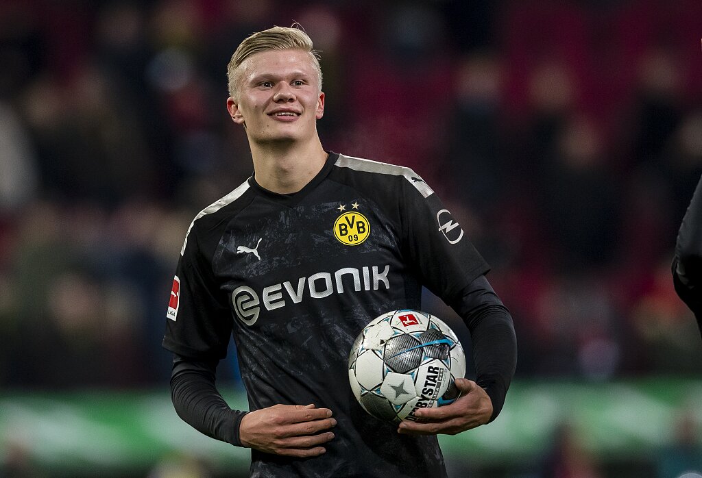 邓卓翔：虽然三镇已完成赛季目标，但仍希望末轮奉献精彩比赛（邓卓翔：三镇目标已达成，仍盼末轮献上精彩表现）