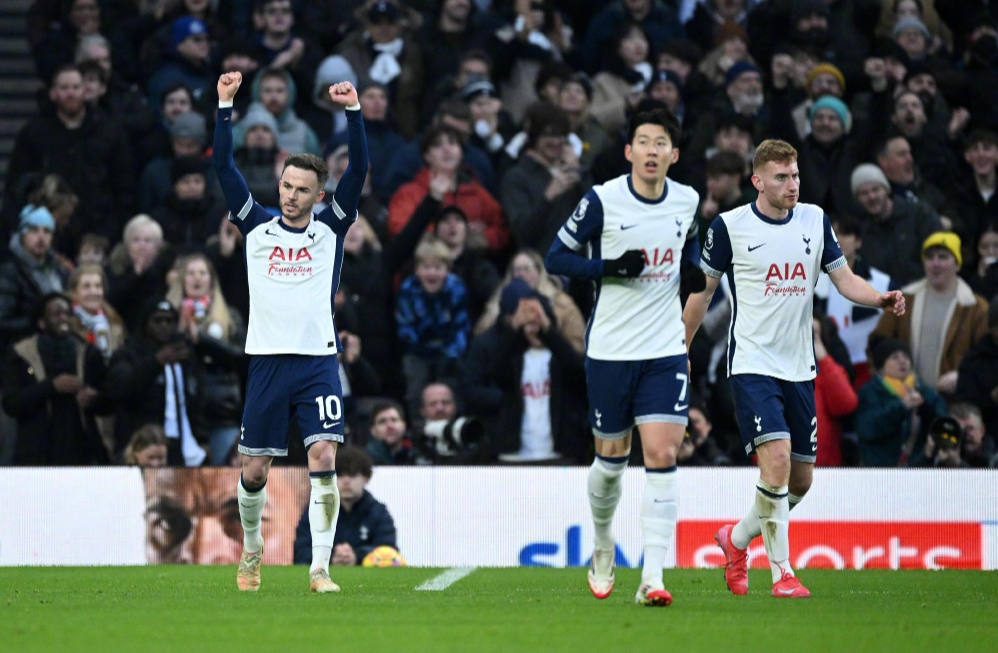 媒体人：中国足球真正的危机是不快乐，大家都缺乏尊重和信任（媒体人：中国足球的深层危机在于不快乐，尊重与信任普遍缺失）