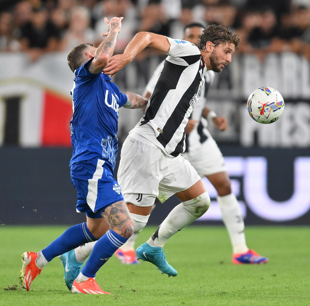 与4结缘，多特5轮欧冠联赛有4轮打入4球，剩下1轮被曼城进4球（多特与数字4难解难分：欧冠5轮中4场各进4球，另1场被曼城灌4球）