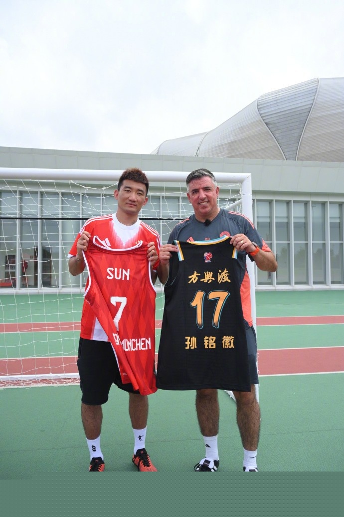 豫媒：河南队泰国拉练只花了15万元，在当地踢热身赛一胜一平