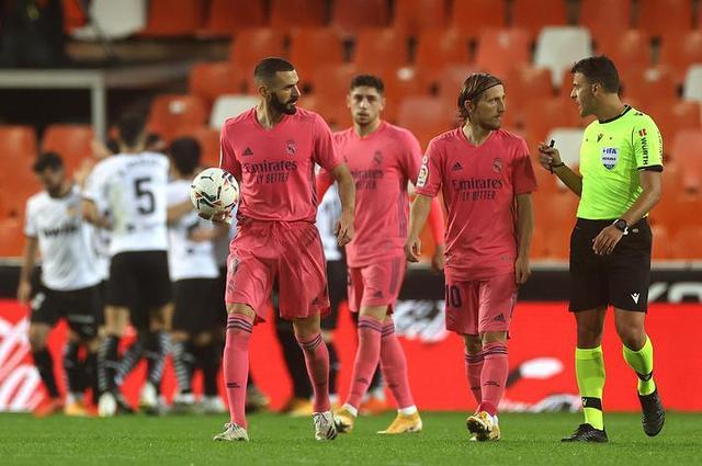 法尔克：水晶宫已开始尝试引进博埃，拜仁愿意听取1500万报价